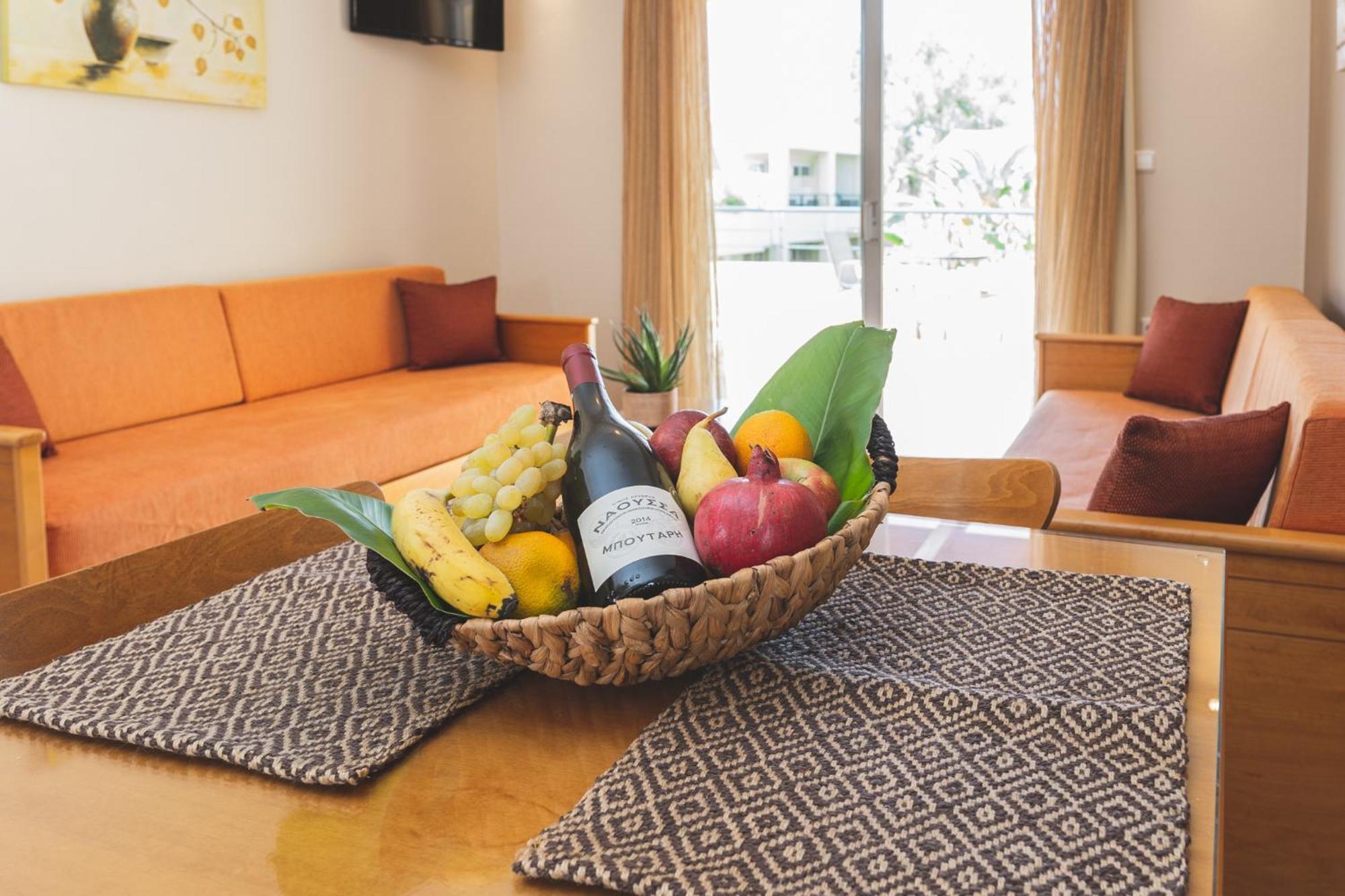 Helios Apartments Kato Daratso Phòng bức ảnh