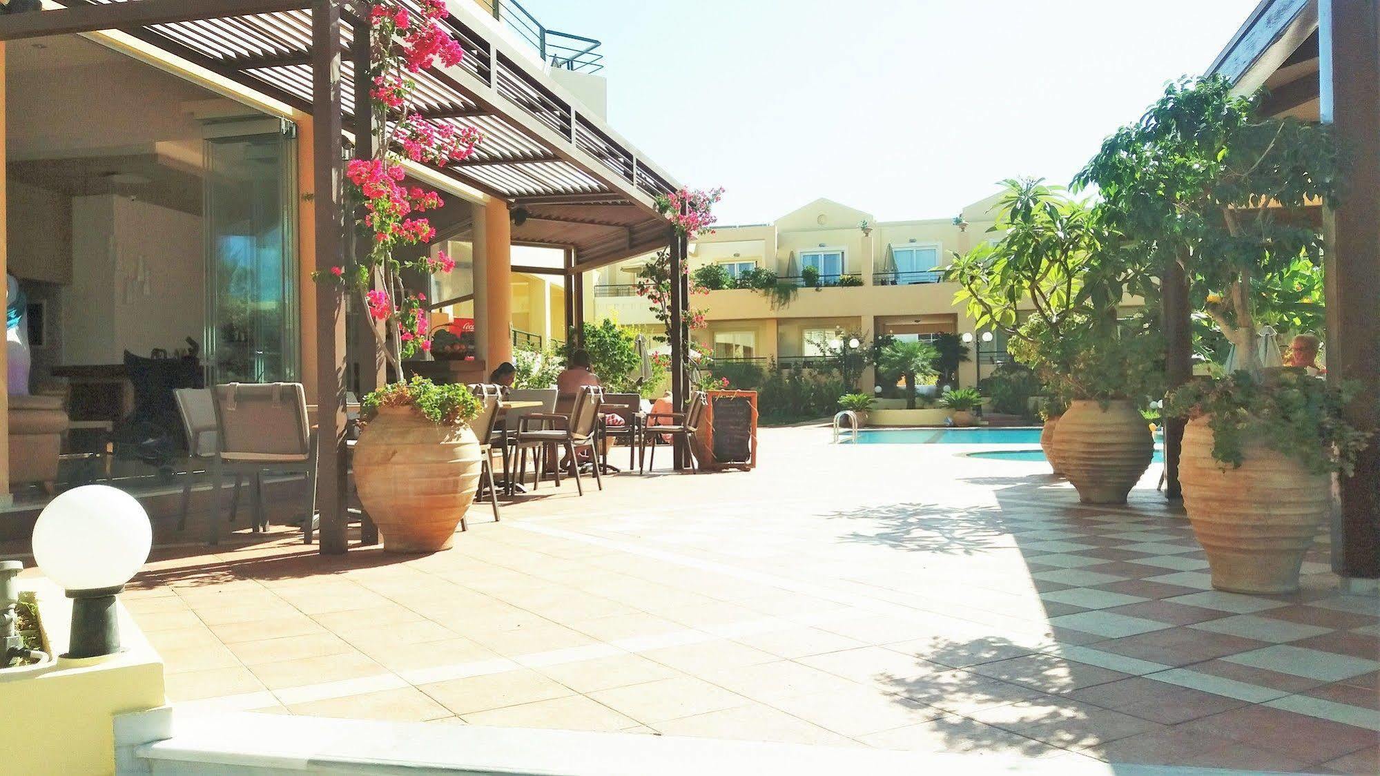 Helios Apartments Kato Daratso Ngoại thất bức ảnh