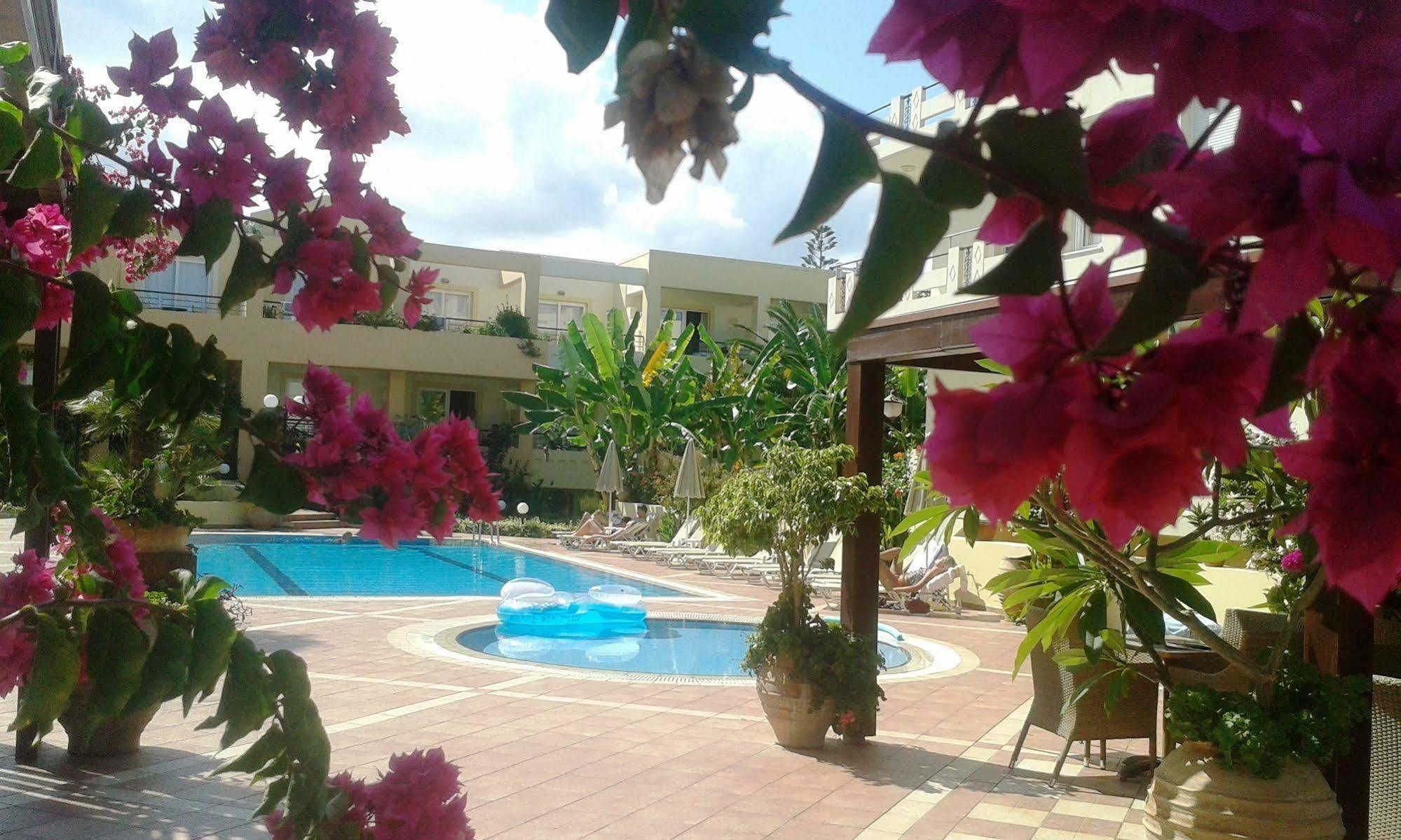 Helios Apartments Kato Daratso Ngoại thất bức ảnh