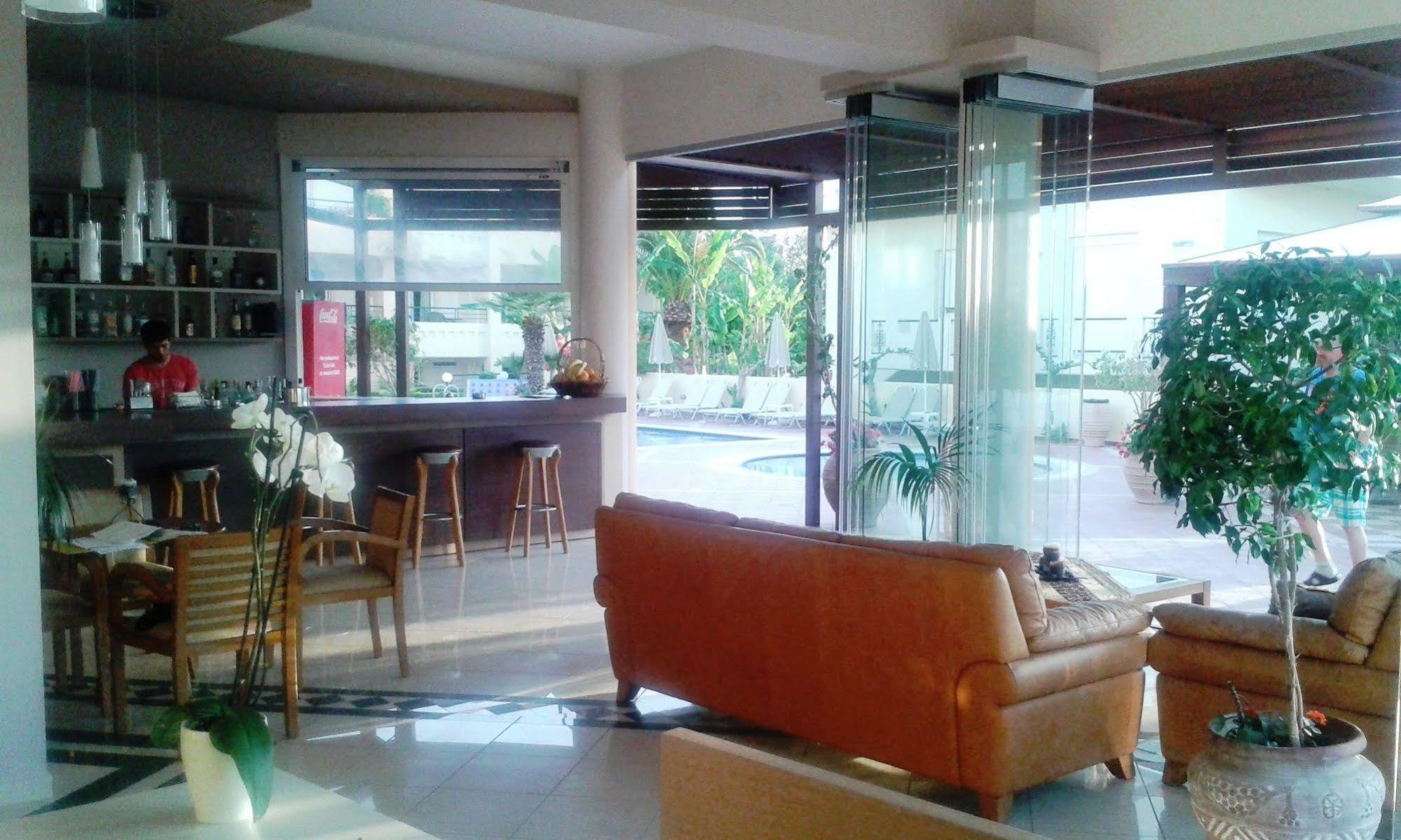 Helios Apartments Kato Daratso Ngoại thất bức ảnh
